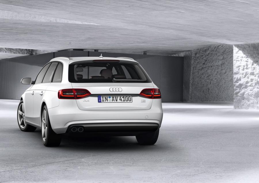  Audi A4 2.0 TDI Quattro Avant (B8, 8K) 2012 года  (фото 9 из 19)
